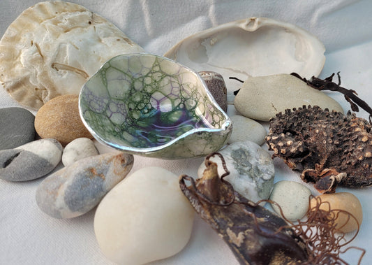 Bubble Glaze Porcelain Ring Dish: Green Purple with Gold Gilding