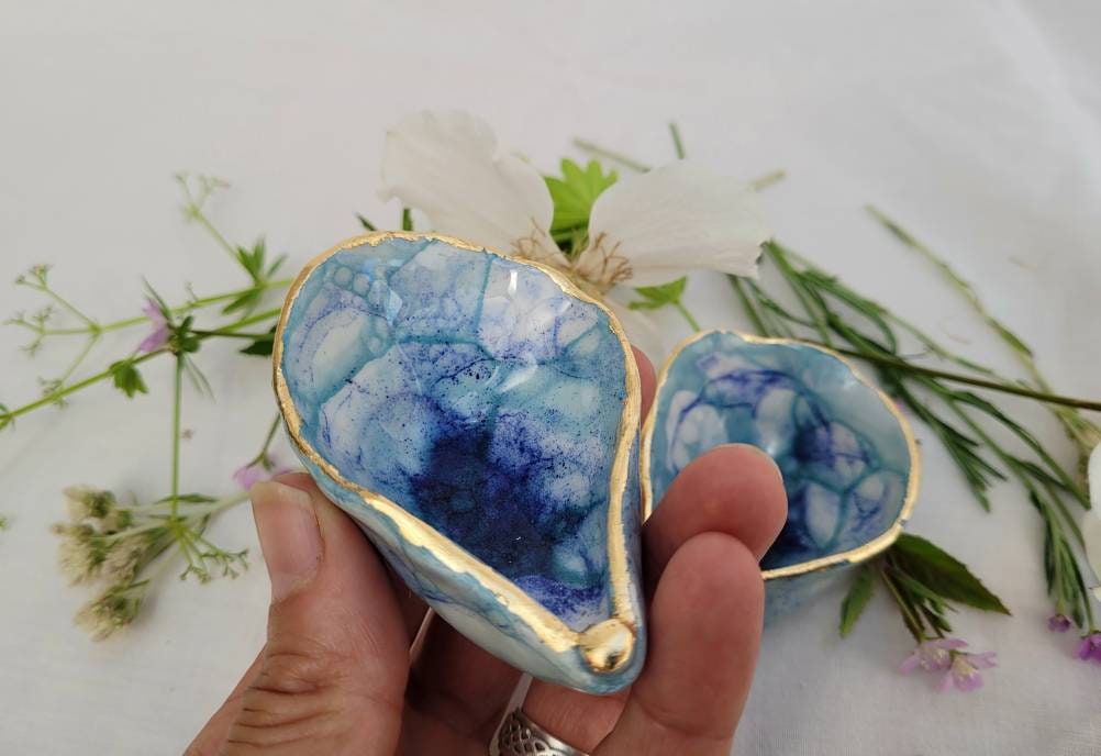 Porcelain Ring Dish: Bubble Glaze with Silver Gilding