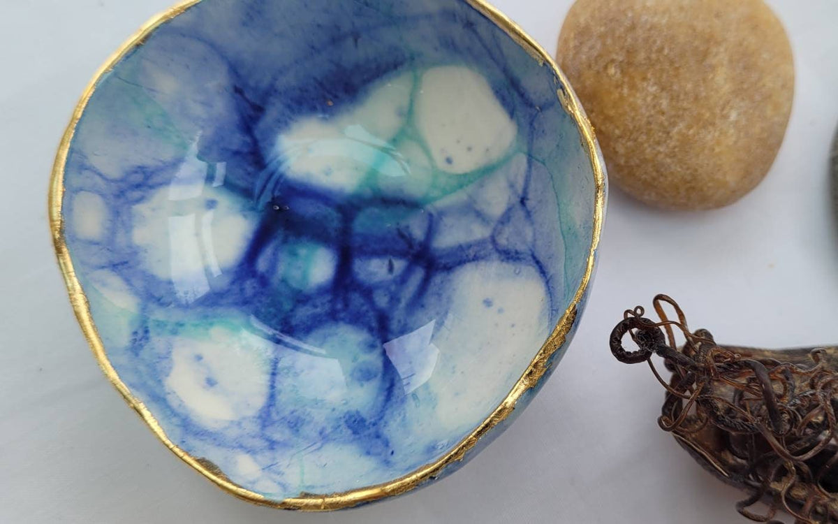 Bubble Glazed Trinket Dish: Round Jewelry Dish with Gold Leaf